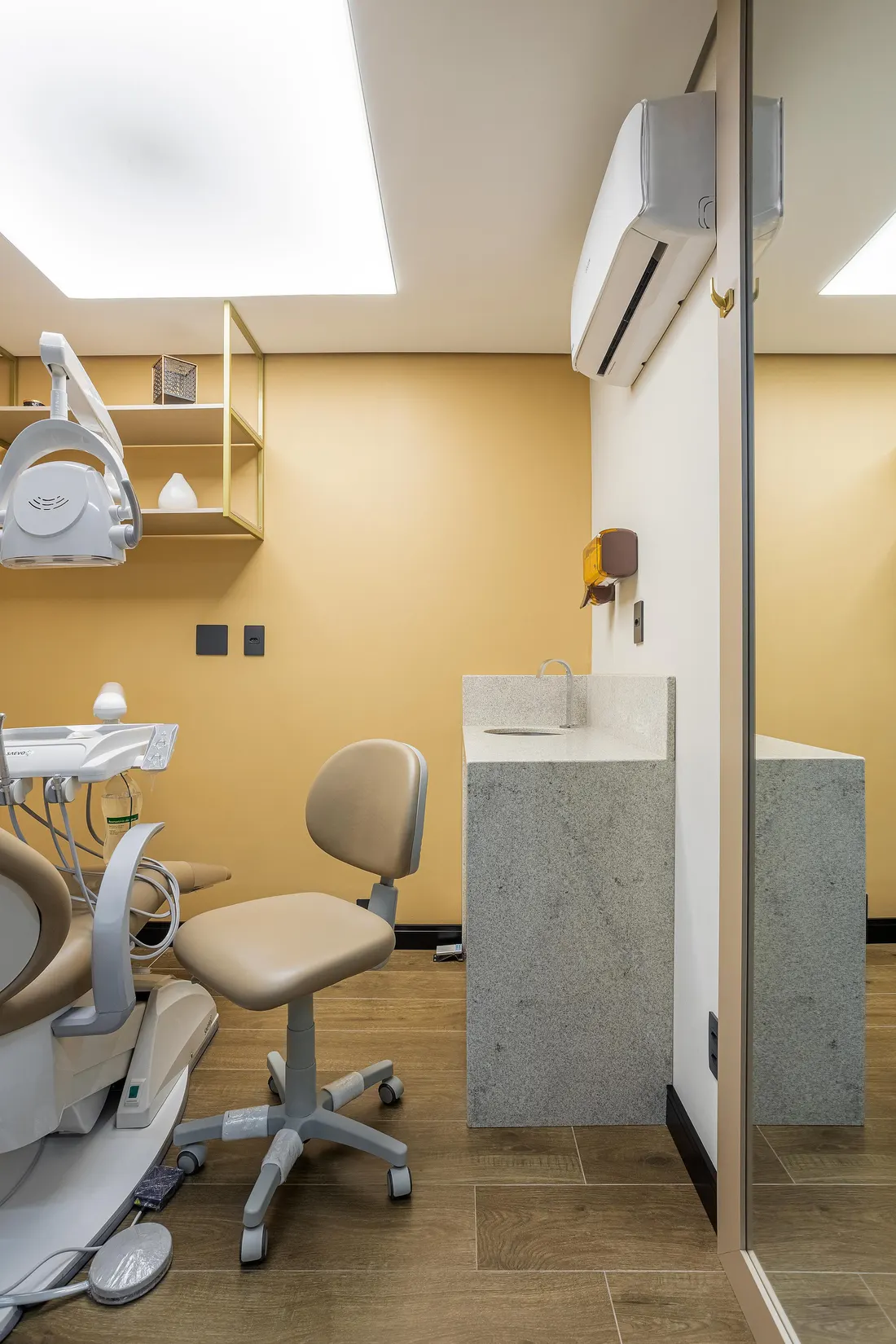 Sala de atendimento da Clínica Maesti
